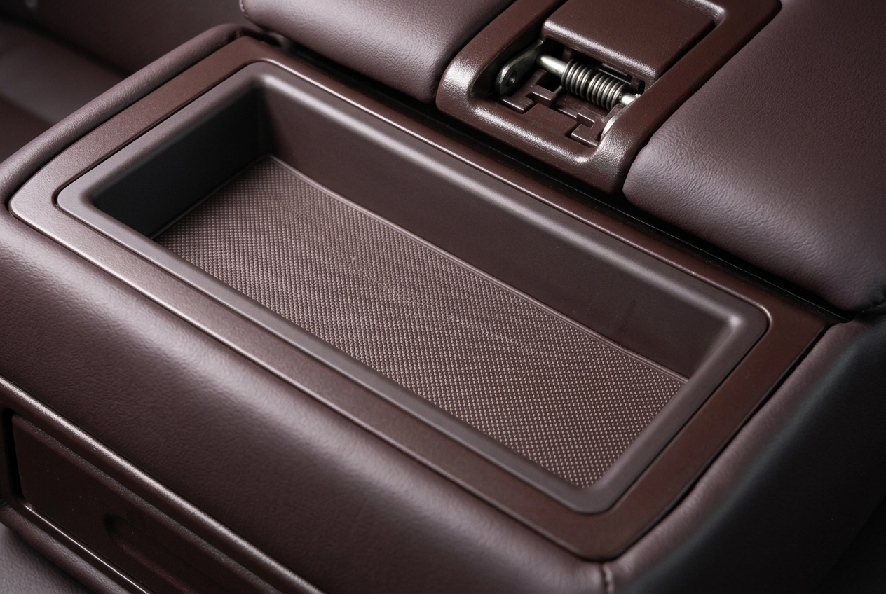 результат обновления заднего подлокотника Lexus ES 200