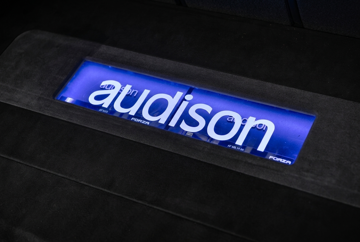 Усилители Audison под защитным стеклом в SQ-аудиосистеме