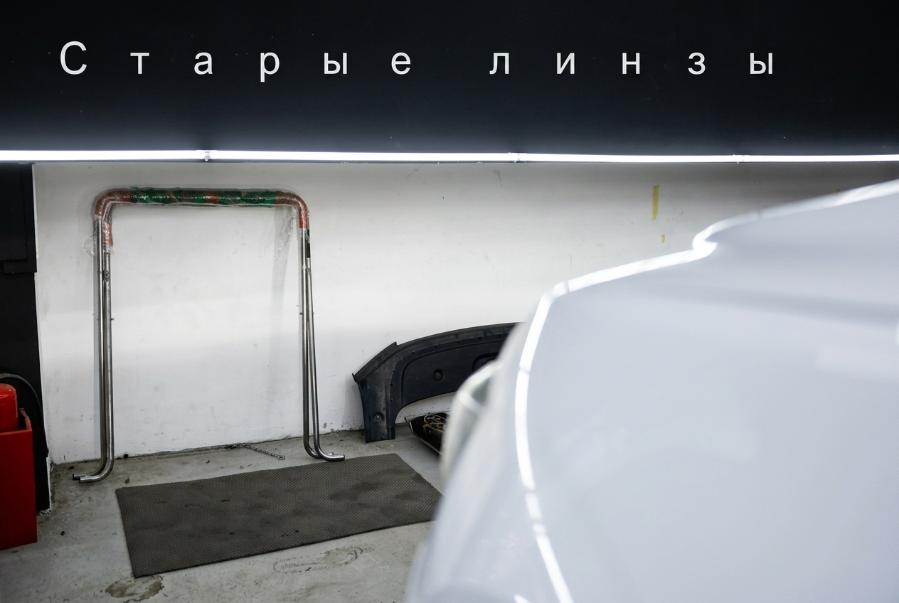 Штатный свет Jeep Grand Cherokee до установки AoZoom K3