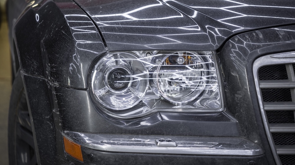 замена стекол фар Chrysler