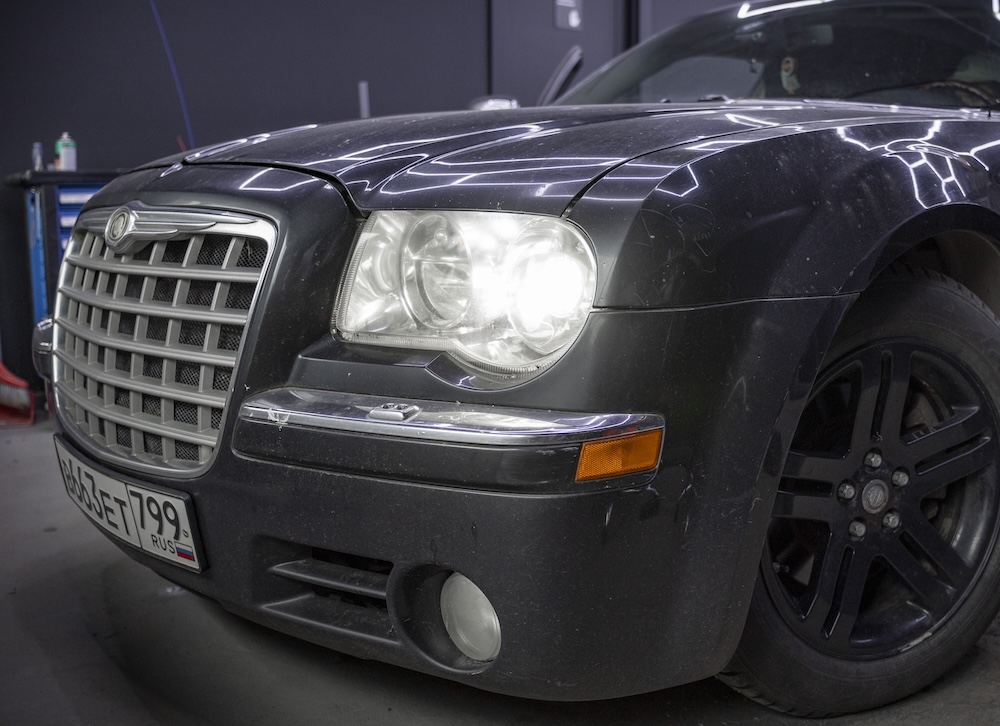 восстановление фар Chrysler 300C