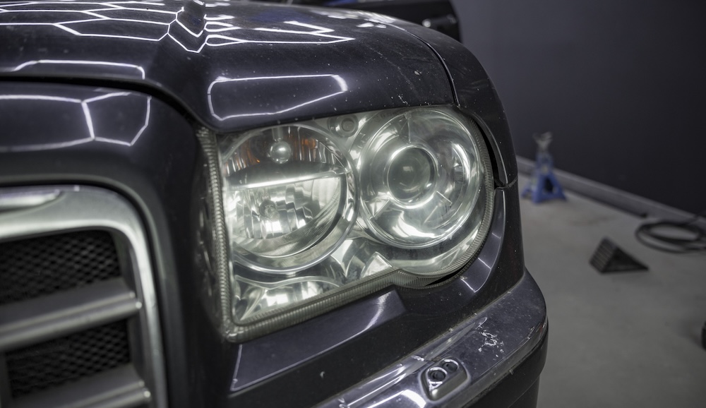замена линз фар Chrysler