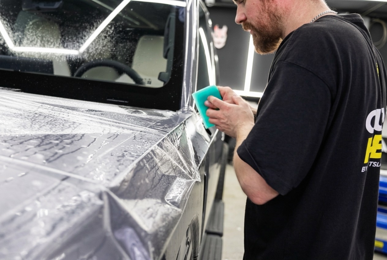 iCar V27 после разборки и подготовки к оклейке кузова