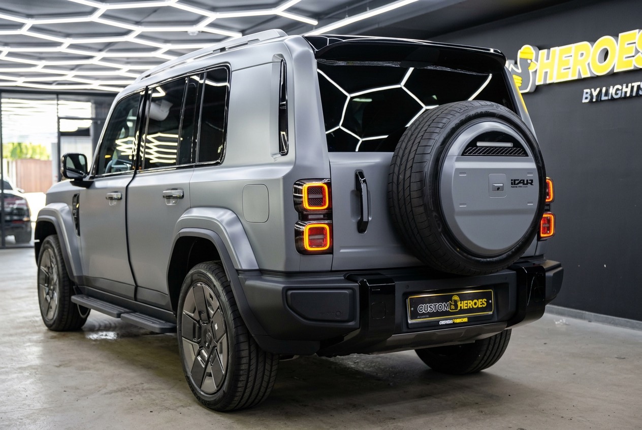 Итог комплексной оклейки iCar V27 в Custom Heroes