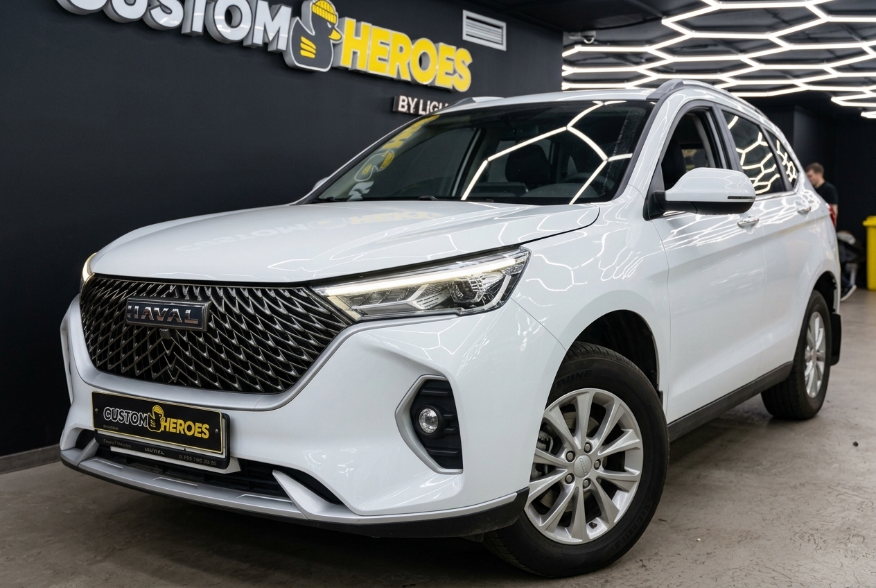 Haval M6 2025 перед заменой штатной мультимедиа