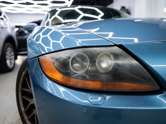 Исходный вид фар BMW Z4 до ремонта