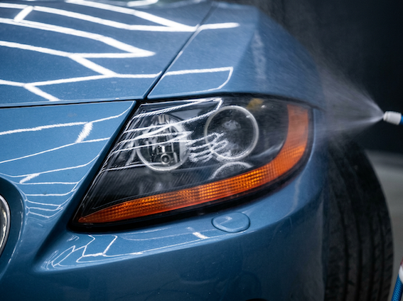 Защита новых стекол фар BMW Z4 пленкой