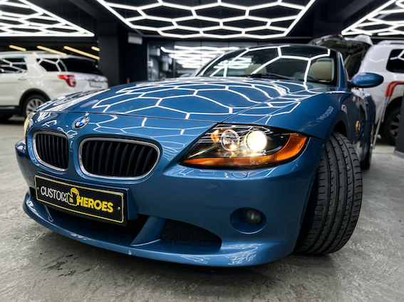 Итоговый вид BMW Z4 после замены стекол фар